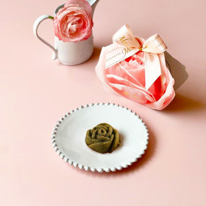 バラのフィナンシェ 抹茶 1個箱 | 堂島ロールのパティスリー モン